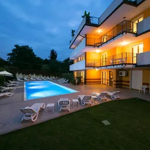 Ferretti Garda Palace Apartmanhotel