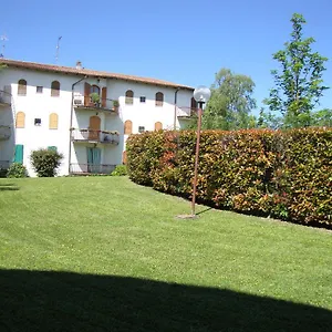 Appartamento Il Glicine Sul Garda Turistico, Peschiera del Garda